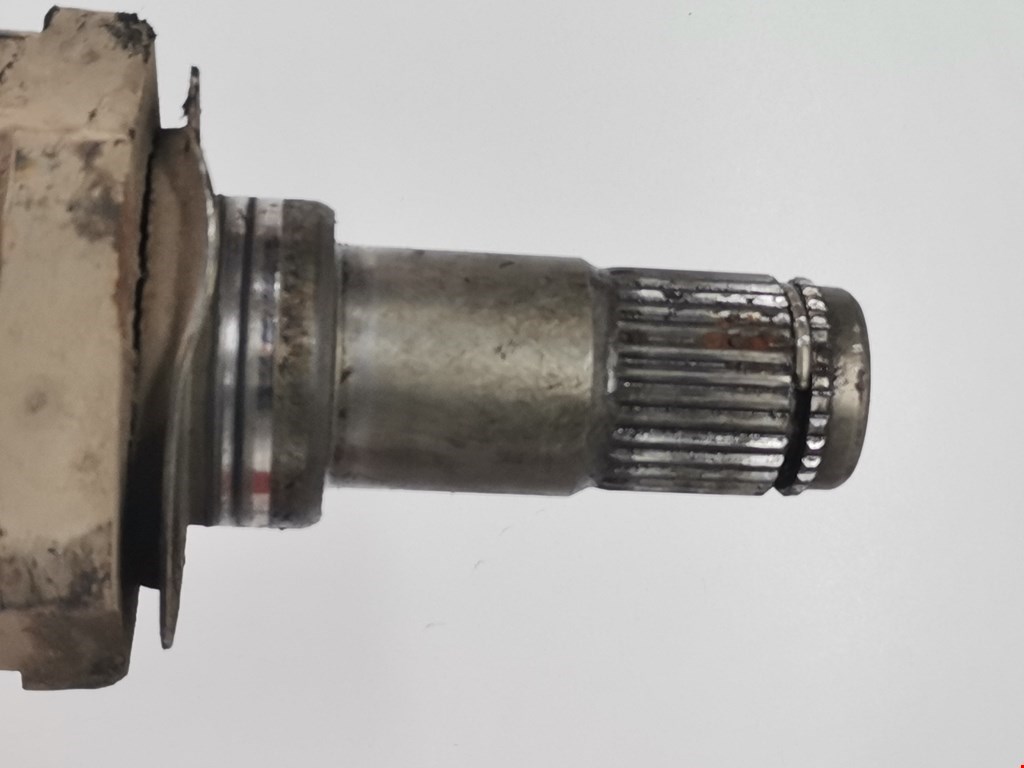 Полуось (привод, приводной вал) передняя левая TOYOTA Hilux VII AN10 AN 20 AN30 2005-2015