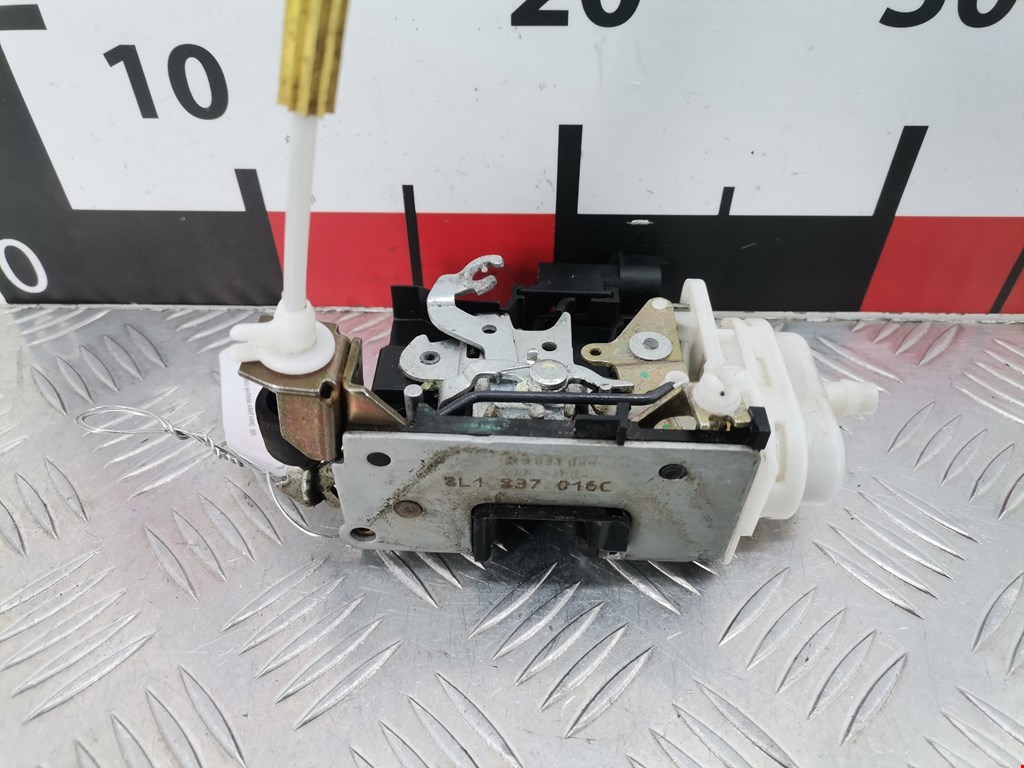 Замок двери передней правой AUDI A3 8L 1996-2003