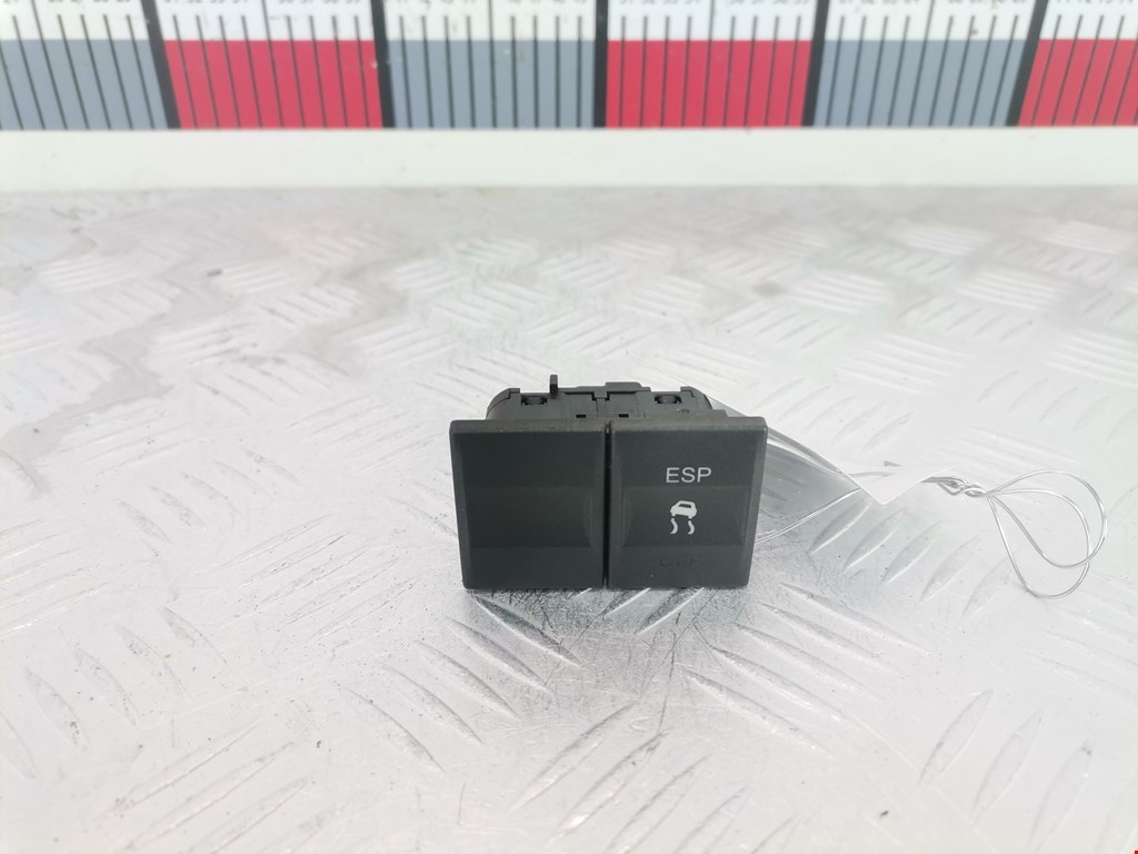 Кнопка антипробуксовочной системы Ford Mondeo 3 (2000-2007)