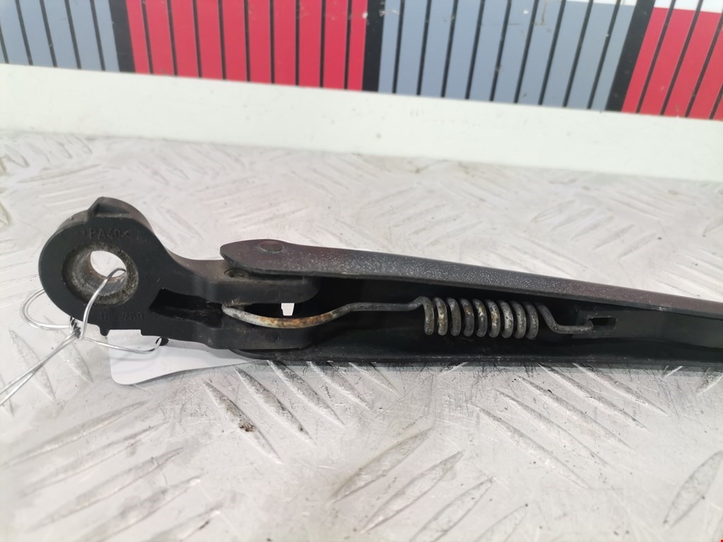 Поводок дворника задний (заднего) AUDI A6 C5 1997-2004