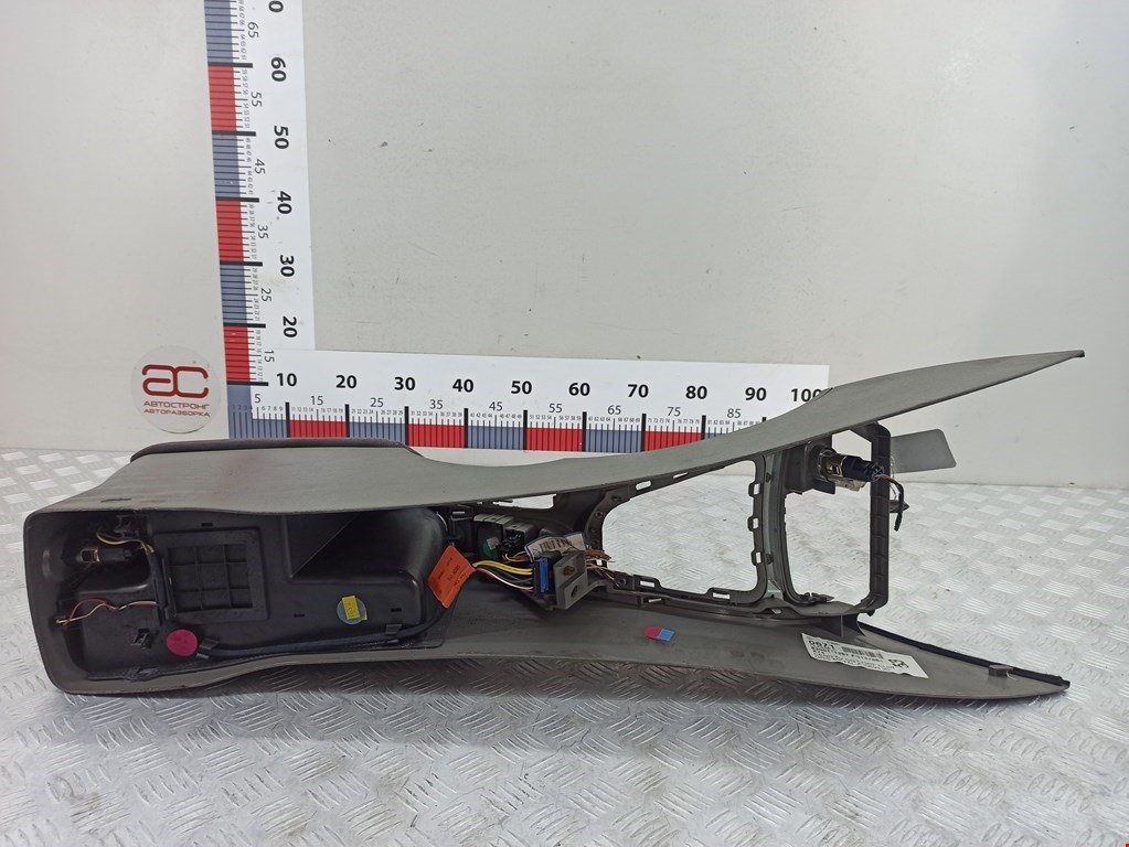 Подлокотник в салон RENAULT Laguna 2001-2007