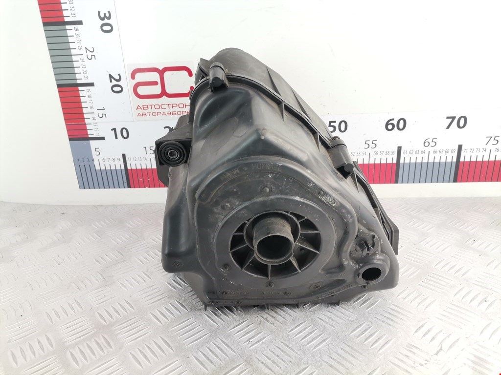 Корпус воздушного фильтра AUDI A8 D3 2003-2010