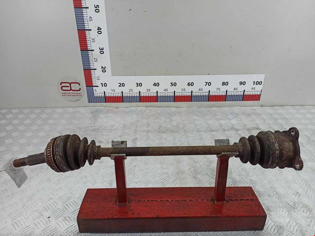 Полуось (привод, приводной вал) задняя правая TOYOTA RAV 4 XA20 2000-2005
