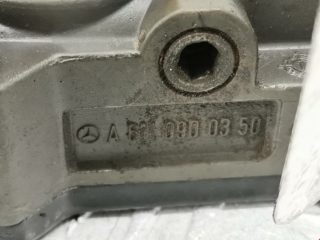 Насос топливный (электрический) MERCEDES-BENZ C-Class C-klasse W203 2000-2007