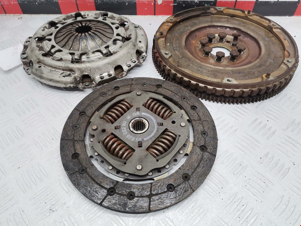 Маховик (демпфер сцепления) PEUGEOT 307 2001-2008