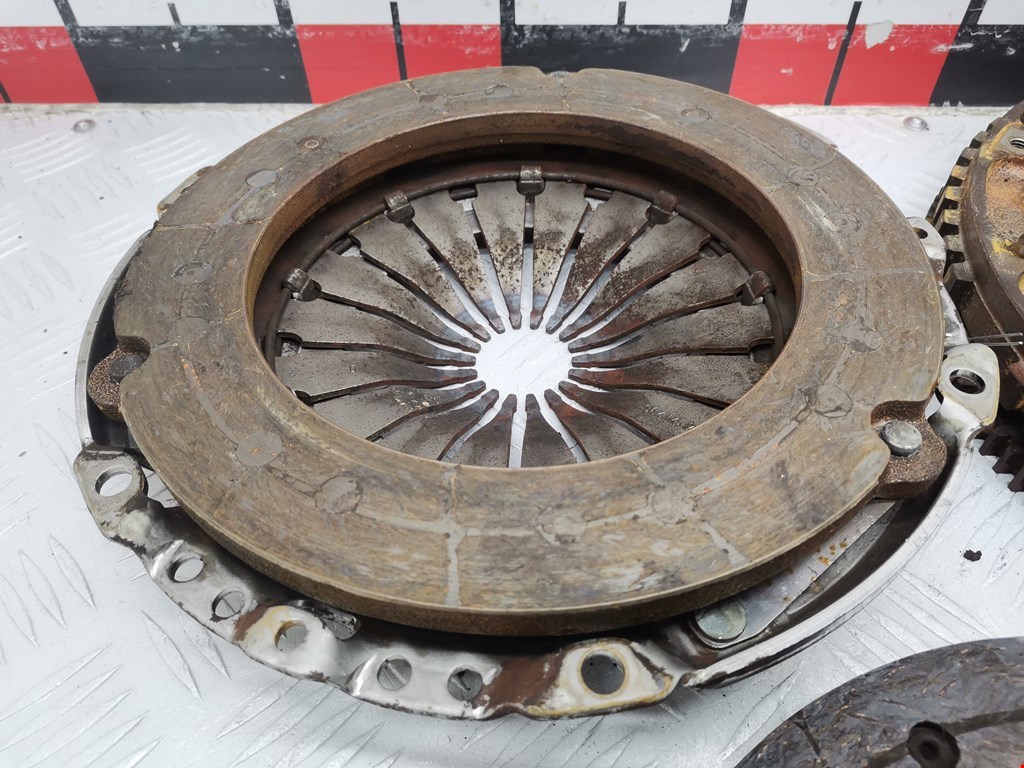 Маховик (демпфер сцепления) PEUGEOT 307 2001-2008