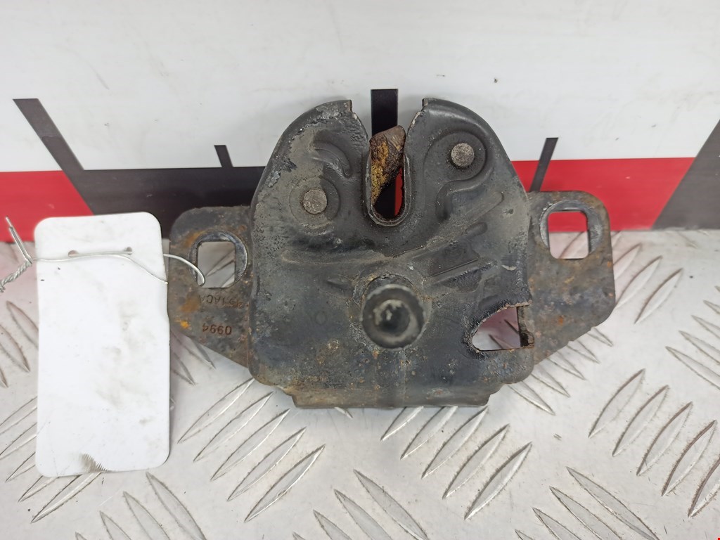 Замок капота CHRYSLER PT Cruser 2000-2010