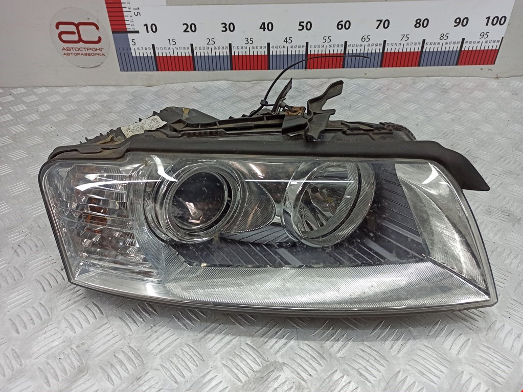 Фара правая AUDI A8 D3 2003-2010