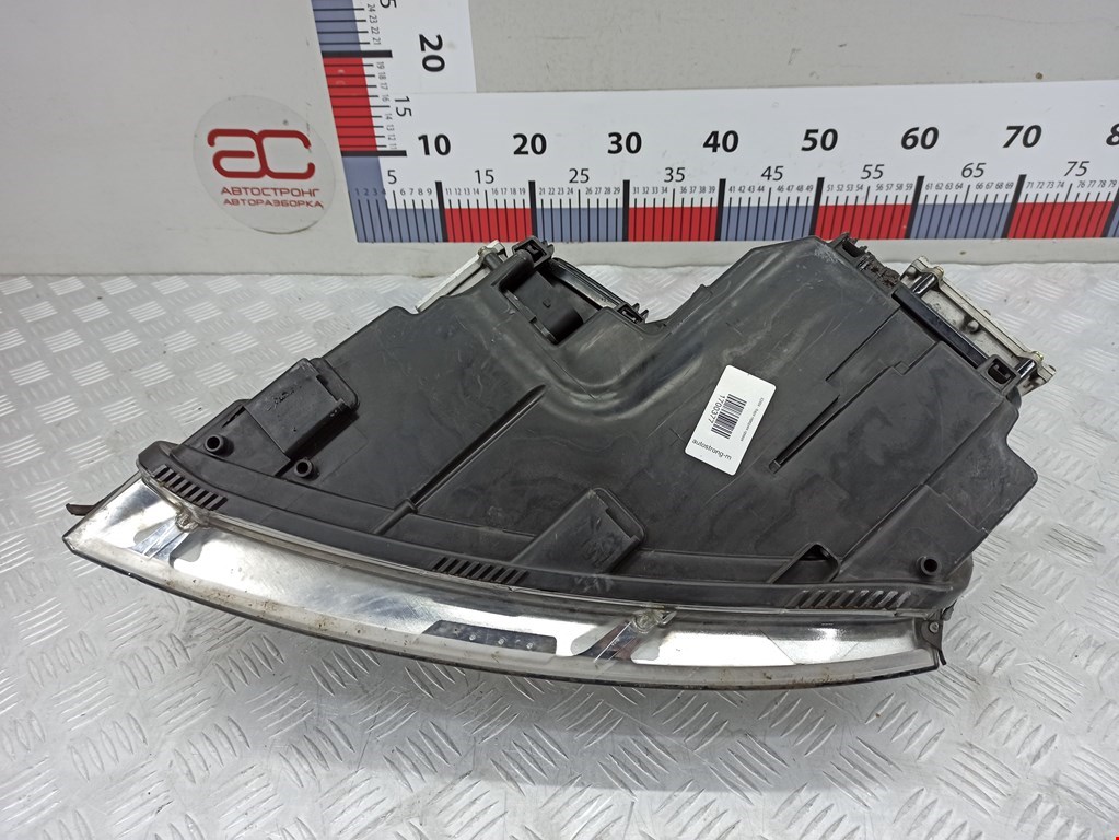 Фара правая AUDI A8 D3 2003-2010