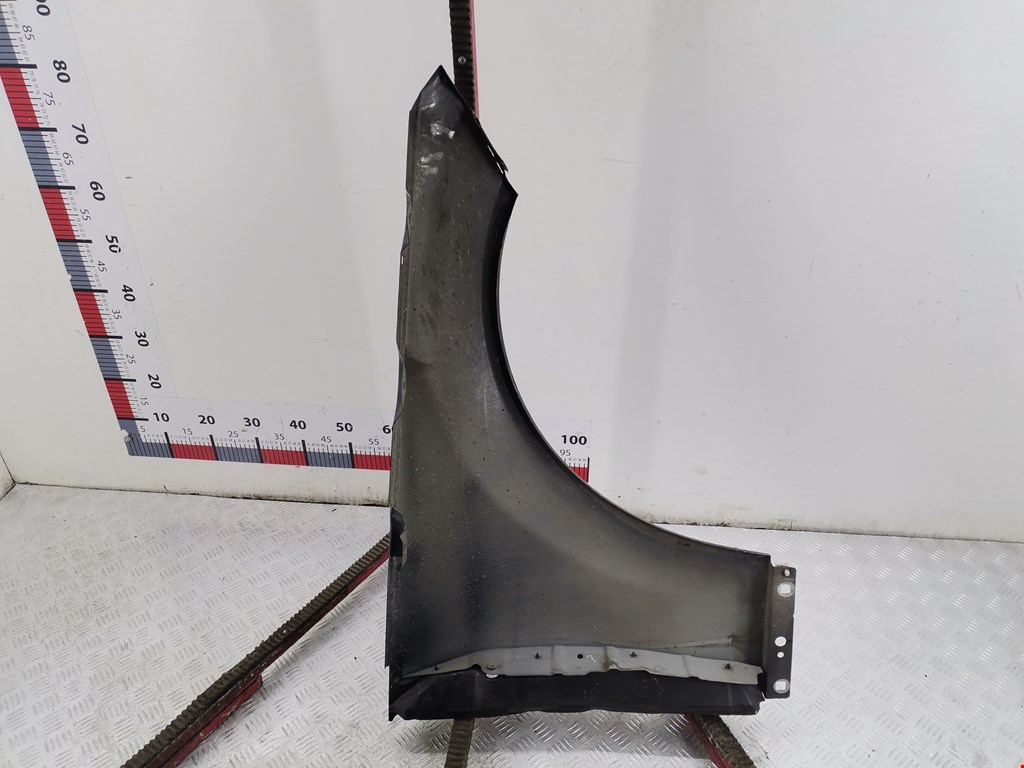 Крыло переднее левое MERCEDES-BENZ C-Class C-klasse W204 2007-2015