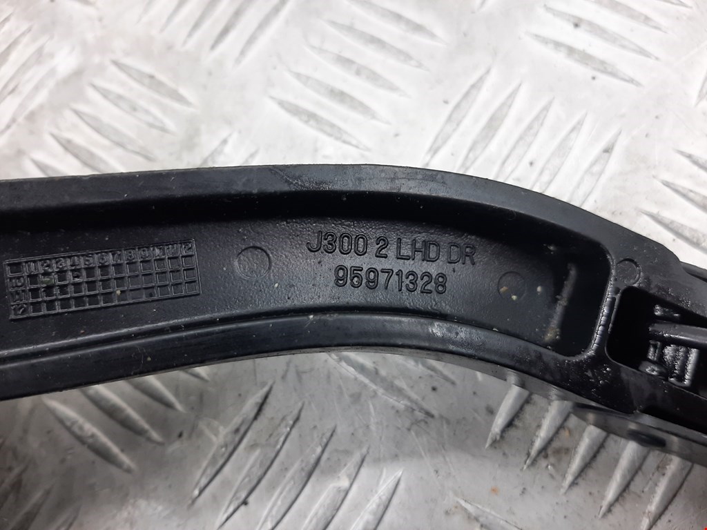 Поводок дворников передний левый/ правый CHEVROLET Cruze 2009-2015