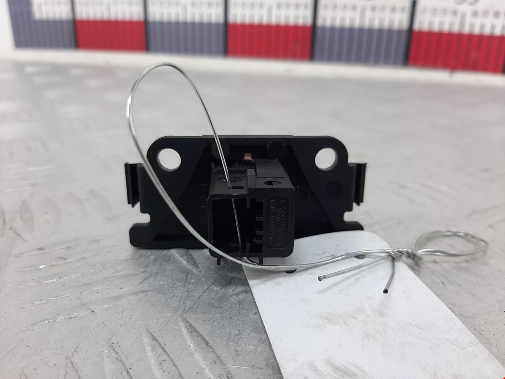 Кнопка аварийной сигнализации (аварийки) PEUGEOT 307 2001-2008