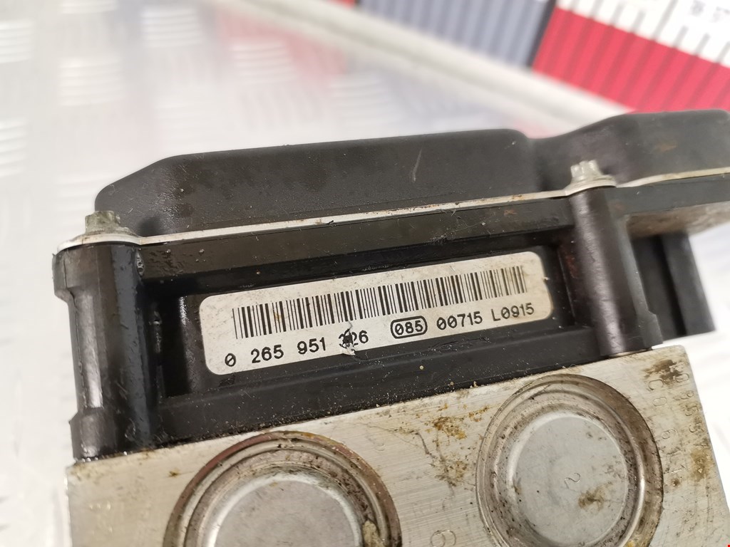 Блок ABS (насос) PEUGEOT 5008 2009-2016