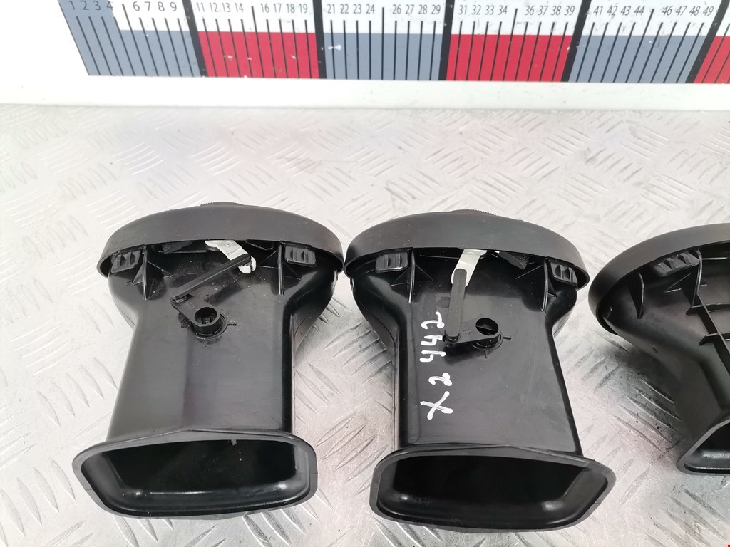 Дефлектор воздушный FORD Focus I 1998-2005