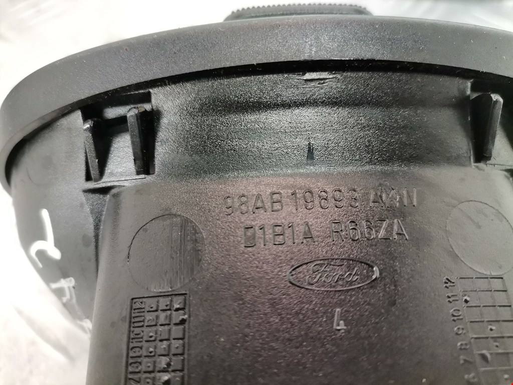 Дефлектор воздушный FORD Focus I 1998-2005