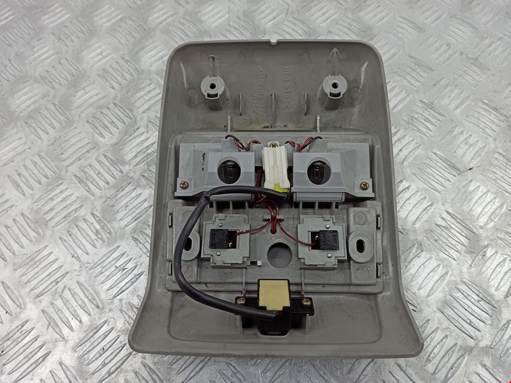 Плафон салонный (салона фонарь) MITSUBISHI Pajero Sport 1998-2008