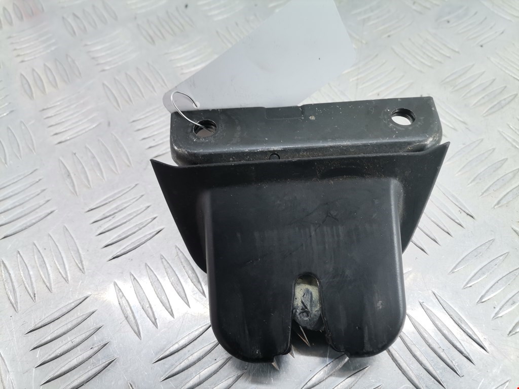 Замок багажника (крышки двери) AUDI A4 B6 2001-2005