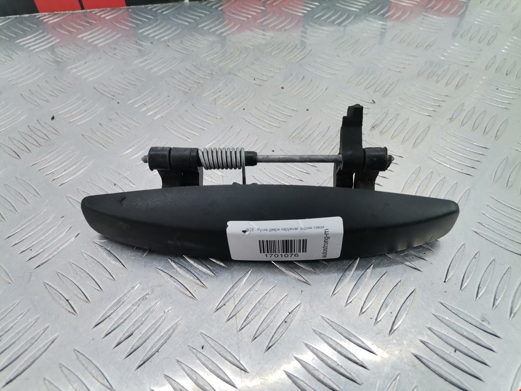 Ручка двери задней наружная левая RENAULT Duster 2011-2021