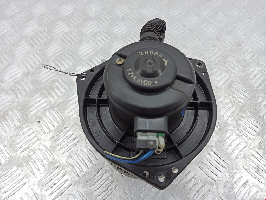 Моторчик (мотор) отопителя салона MITSUBISHI Pajero Sport 1998-2008