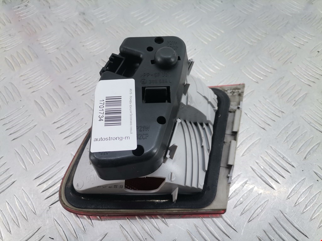 Фонарь задний внутренний левый BMW 3er E46 1998-2006