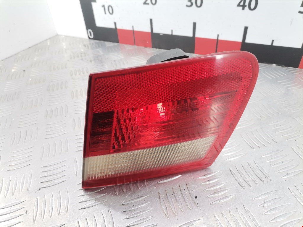 Фонарь задний внутренний правый BMW 3er E46 1998-2006