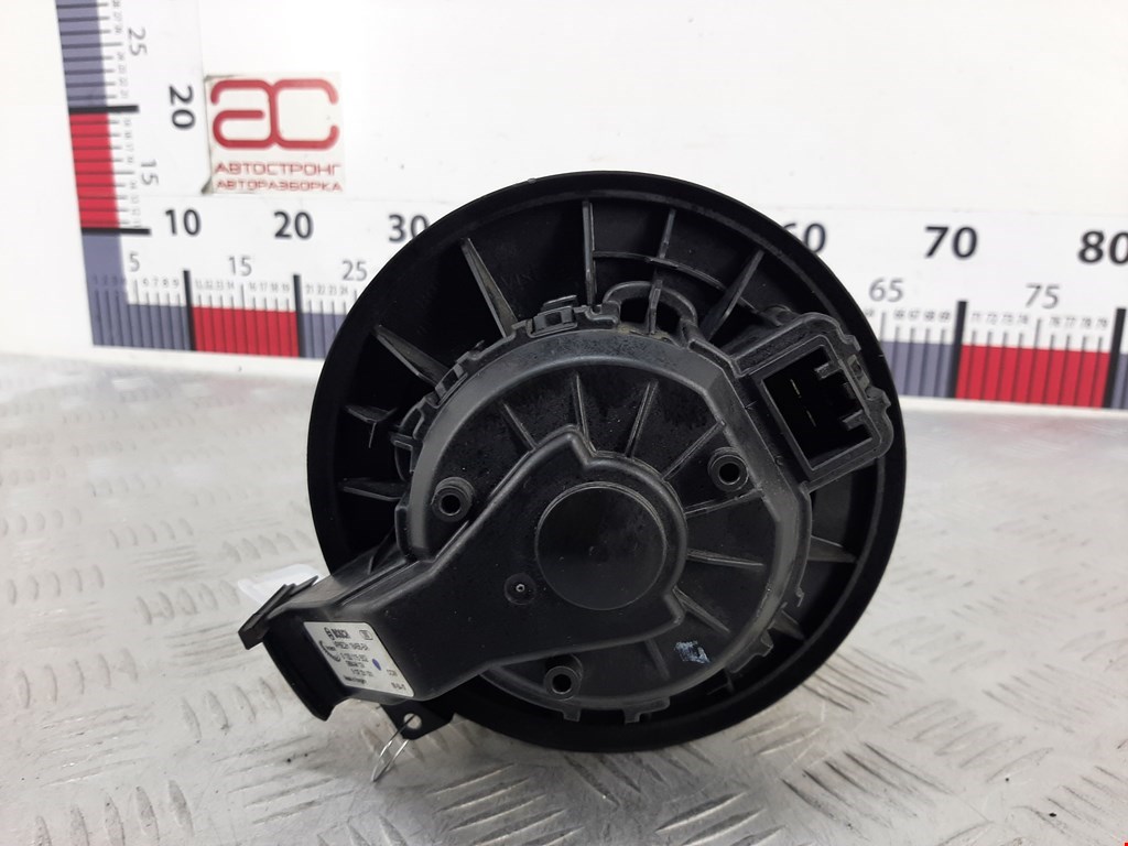 Моторчик (мотор) отопителя салона FORD Fiesta 2008-2012