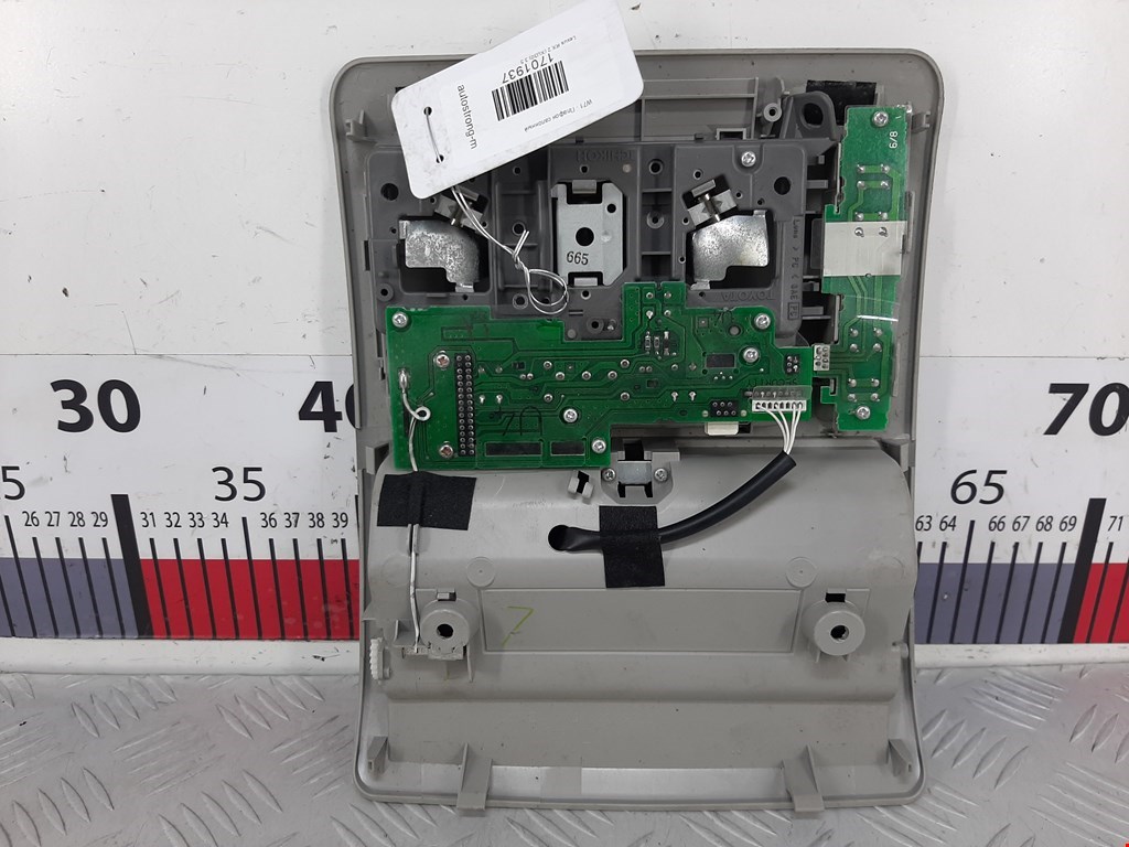 Плафон салонный (салона фонарь) LEXUS RX 300\330\350\400H 2003-2009