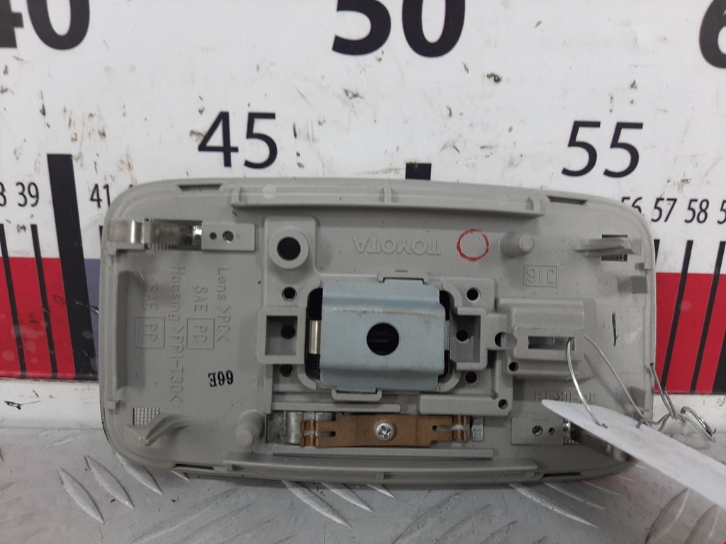 Плафон салонный (салона фонарь) LEXUS RX 300\330\350\400H 2003-2009