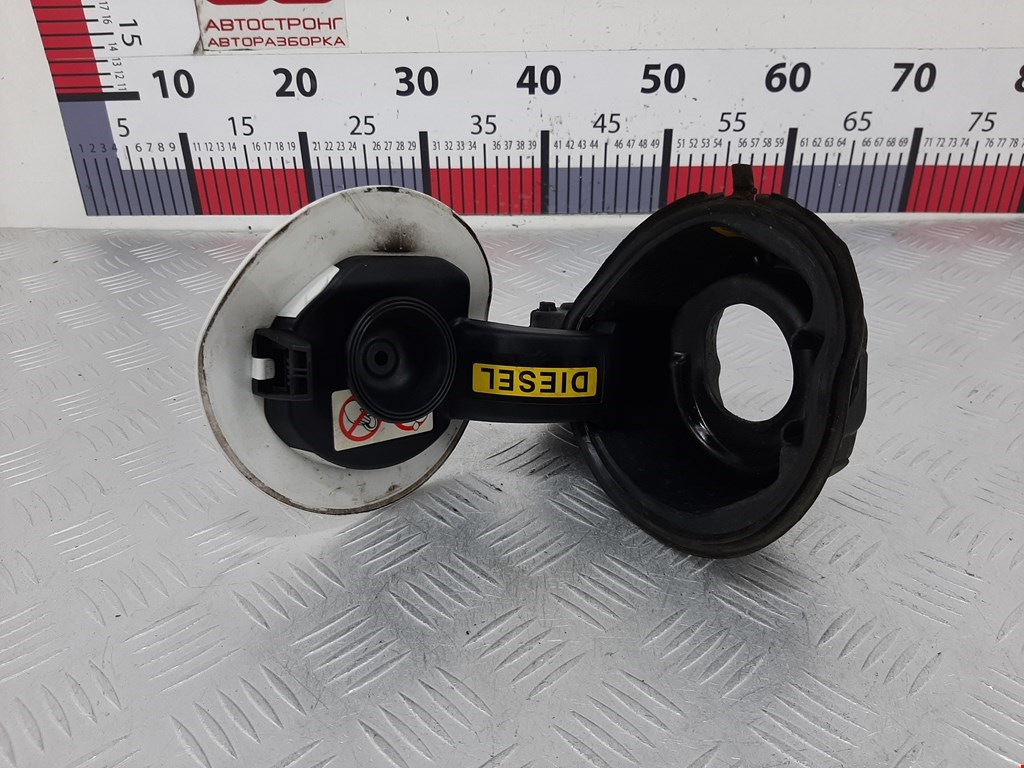 Лючок бензобака CITROEN C4 II 2010-н.в.