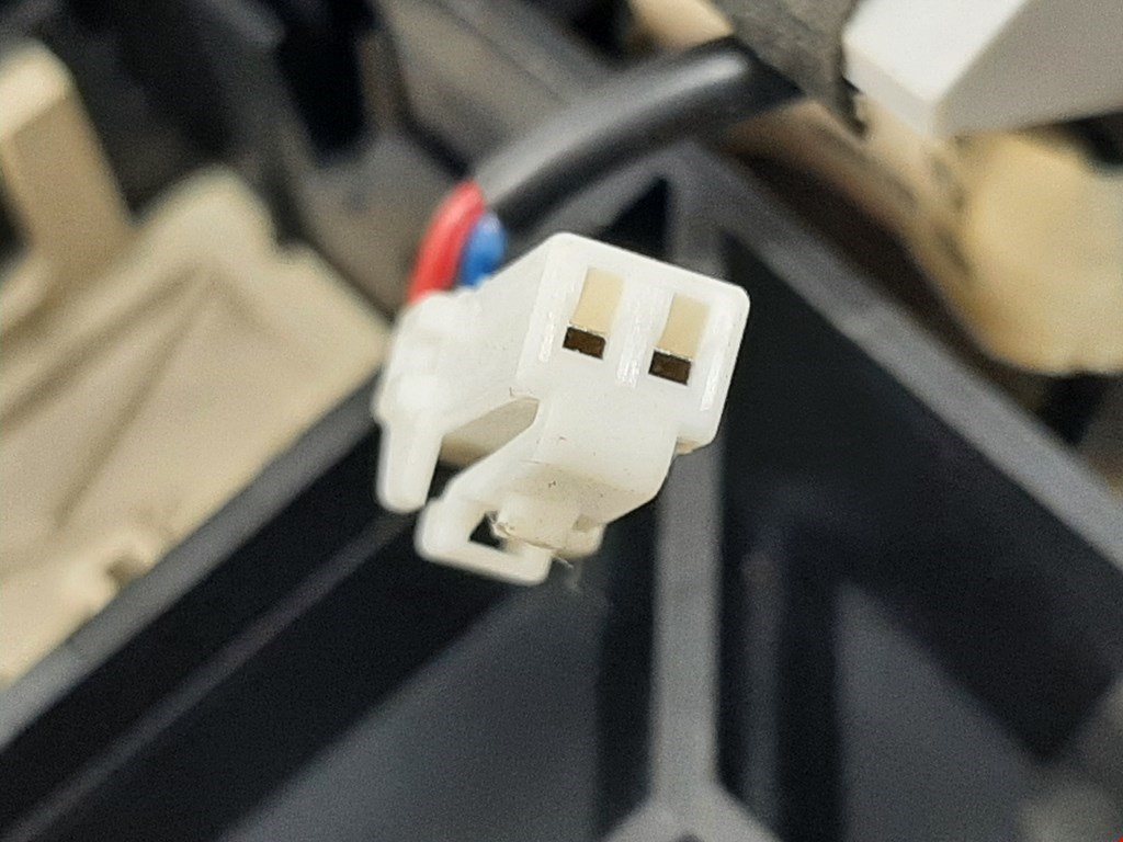 Плафон салонный (салона фонарь) LAND ROVER Range Rover Sport 2005-2013