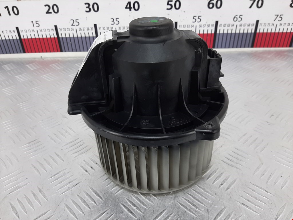 Моторчик печки (вентилятор отопителя) Land Rover Range Rover Sport 1 (2005-2013)