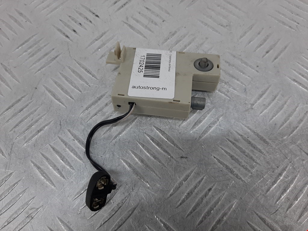 Усилитель антенны LAND ROVER Range Rover Sport 2005-2013