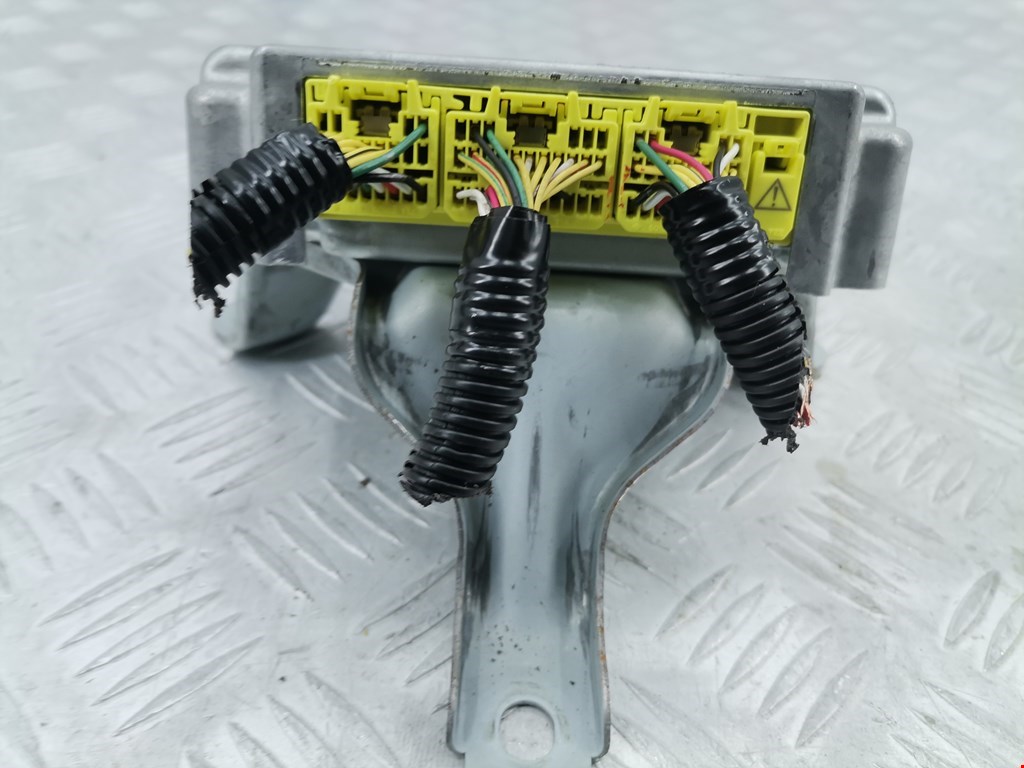 Блок управления AIR BAG LEXUS RX 300\330\350\400H 2003-2009