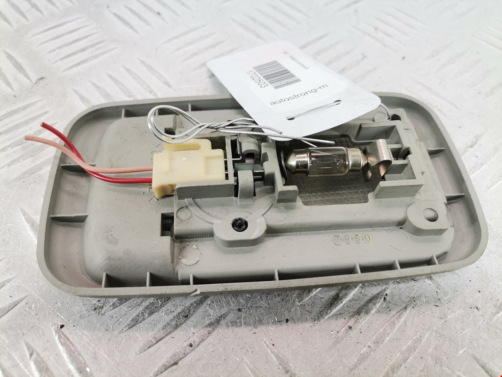 Плафон салонный (салона фонарь) TOYOTA Hilux VII AN10 AN 20 AN30 2005-2015