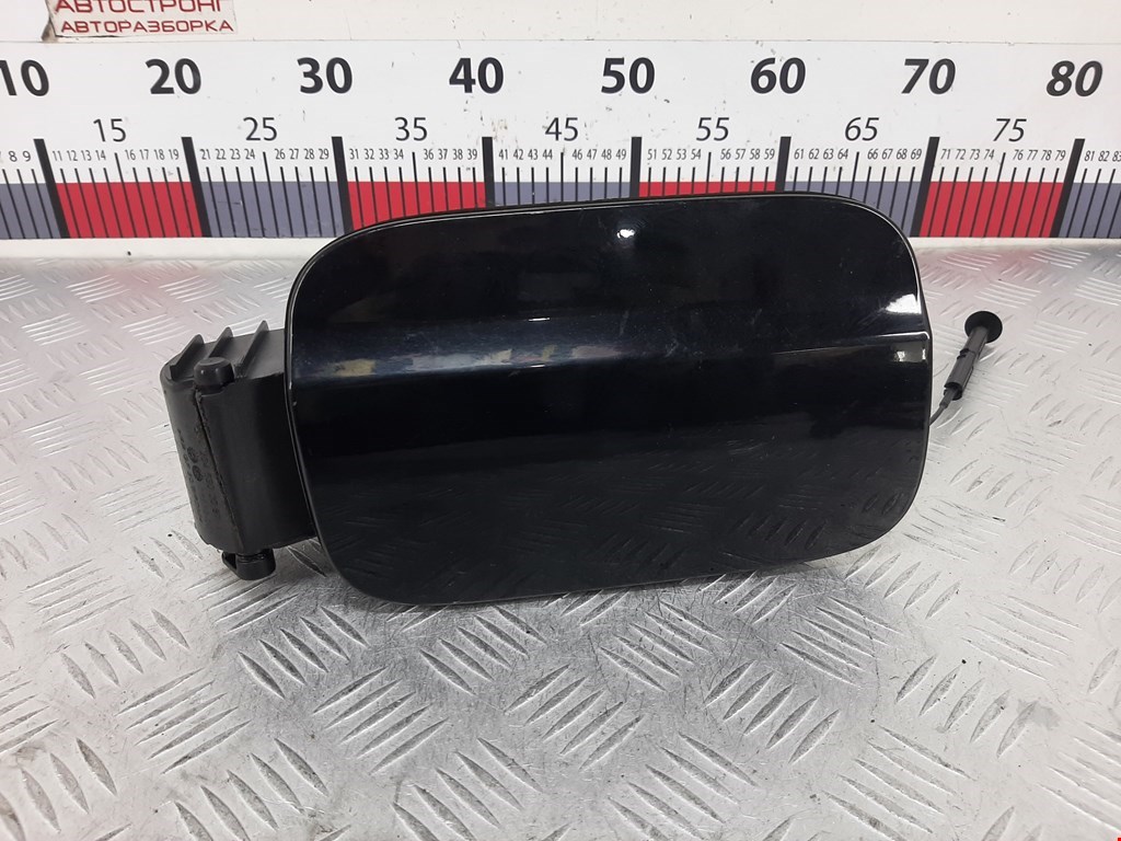 Лючок бензобака MERCEDES-BENZ C-Class C-klasse W204 2007-2015