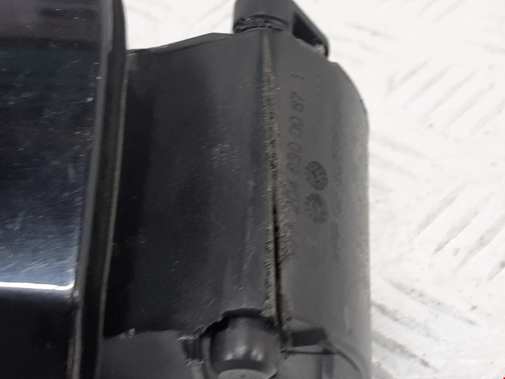 Лючок бензобака MERCEDES-BENZ C-Class C-klasse W204 2007-2015