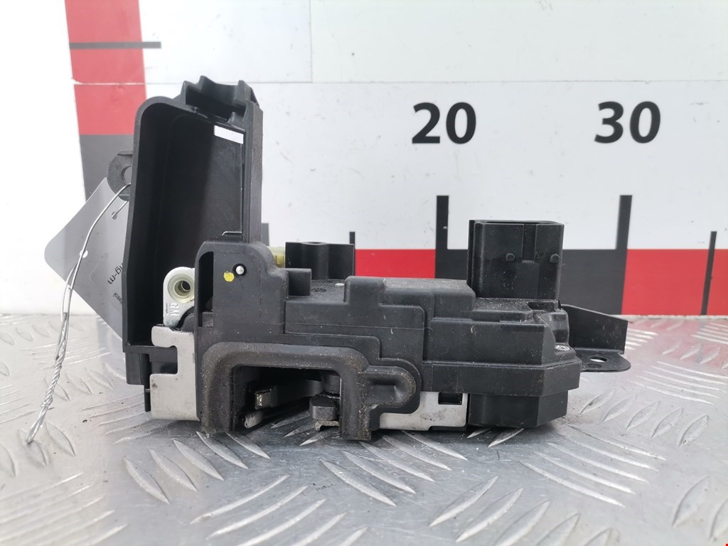 Замок двери передней правой OPEL Astra H/Family 2004-2015