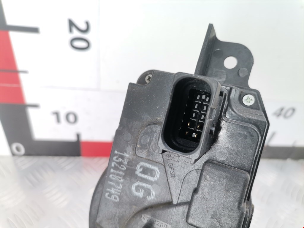 Замок двери передней правой OPEL Astra H/Family 2004-2015