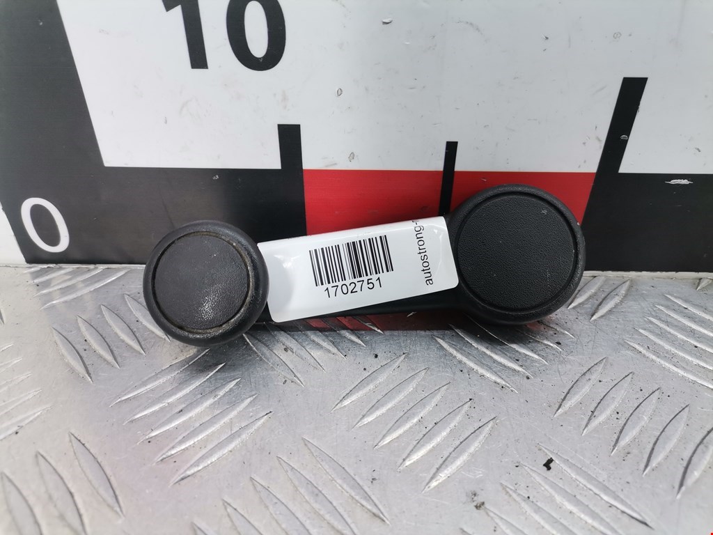 Ручка стеклоподъемника FORD Fiesta 2008-2012