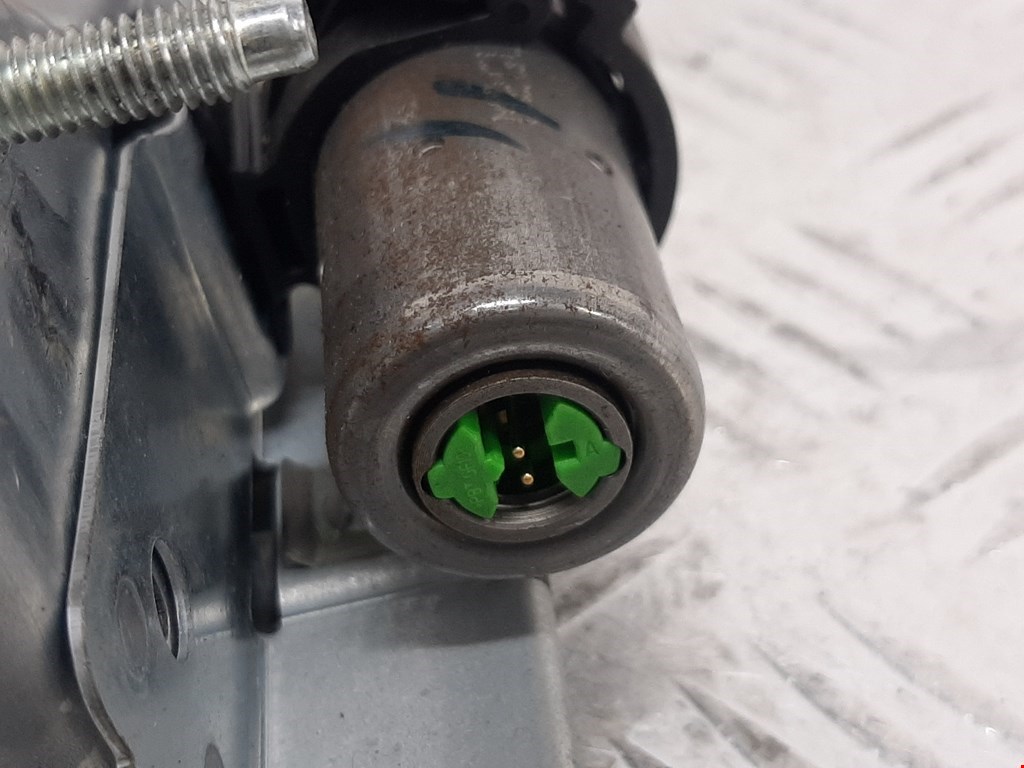 Подушка безопасности нижняя (для колен) MERCEDES-BENZ C-Class C-klasse W204 2007-2015