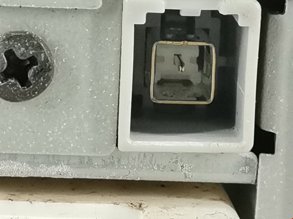 Ченджер компакт дисков LEXUS RX 300\330\350\400H 2003-2009