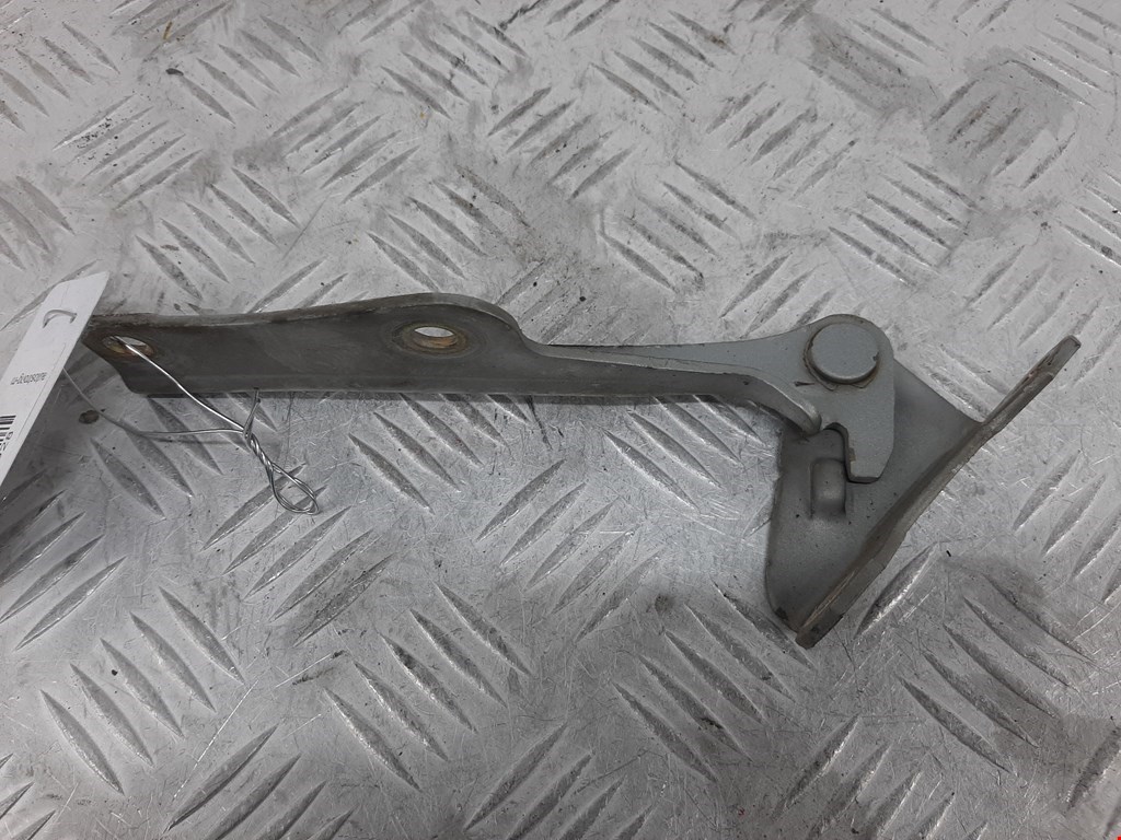 Петля капота левая/правая MITSUBISHI Pajero Sport 1998-2008