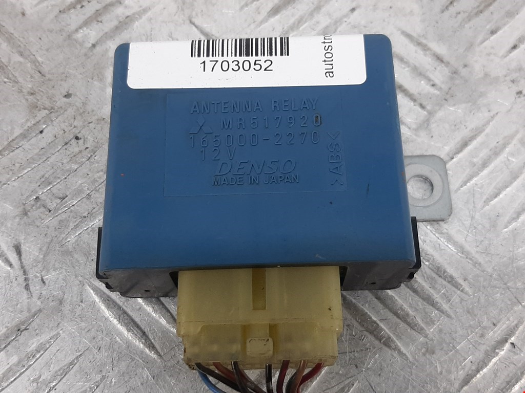 Усилитель антенны MITSUBISHI Pajero Sport 1998-2008