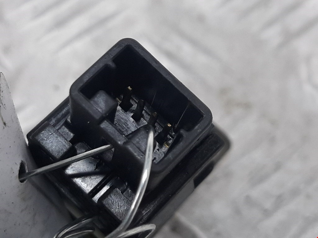 Кнопка аварийной сигнализации (аварийки) SUZUKI SX4 2006-2014