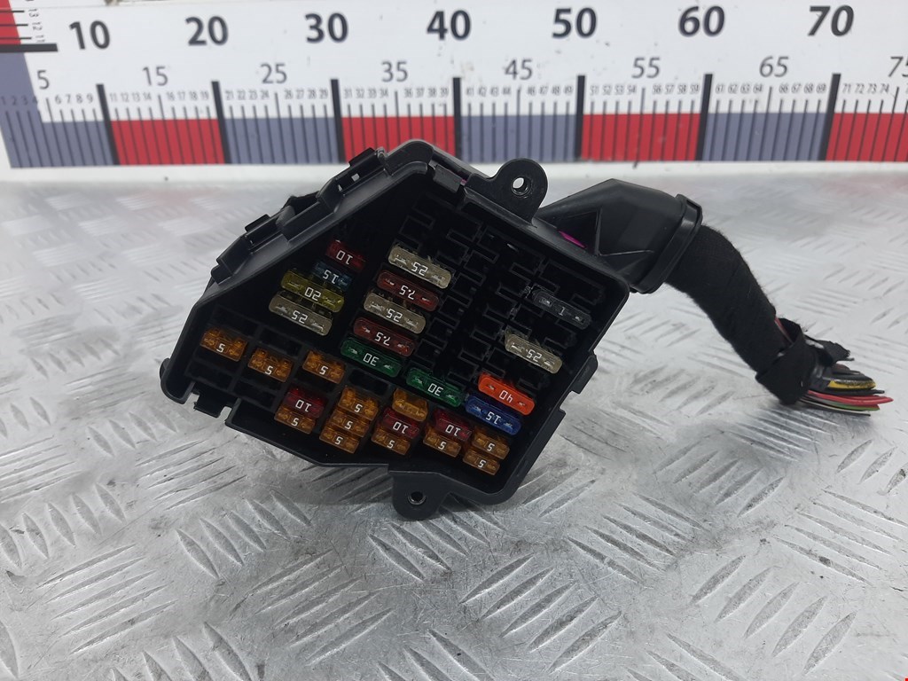 Датчик уровня в бачок омывателя AUDI A8 D3 2003-2010