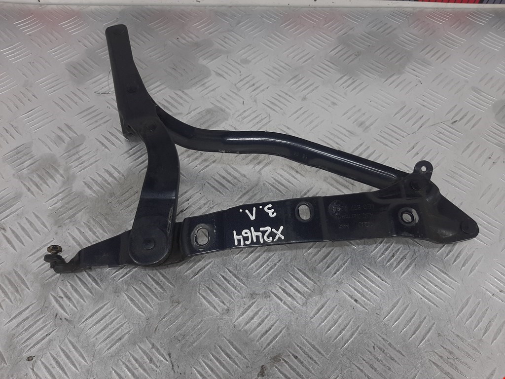 Петля крышки (двери) багажника Audi A8 D3 (2002-2010)