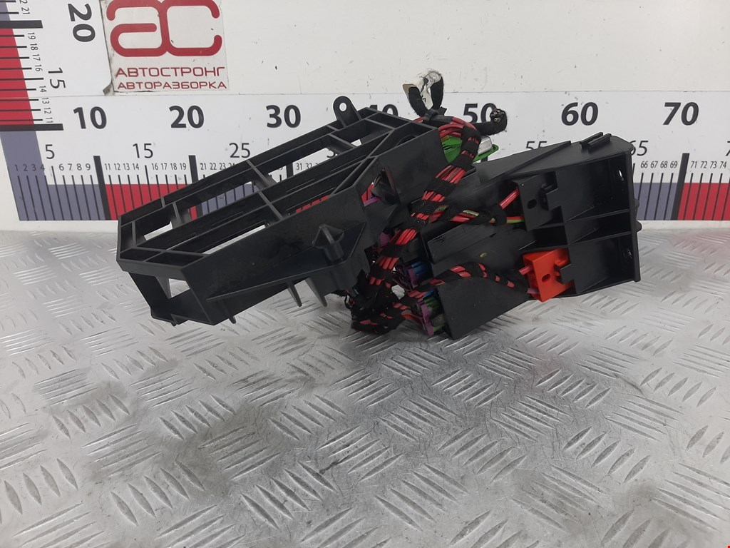 Блок реле AUDI A8 D3 2003-2010