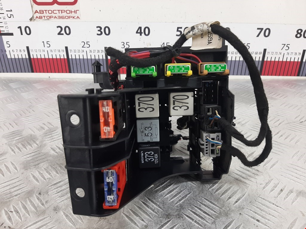 Блок реле AUDI A8 D3 2003-2010
