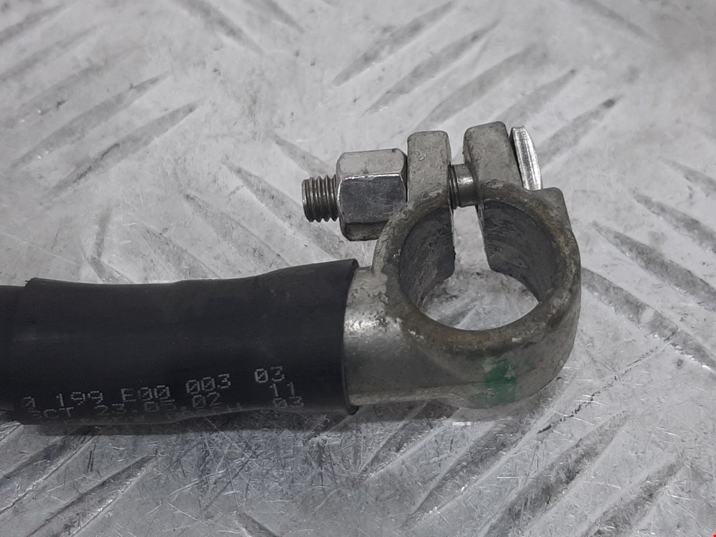 Клемма аккумулятора (минус) - AUDI A8 D3 2003-2010