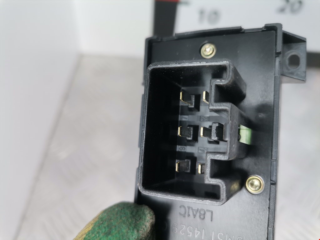 Блок управления стеклоподъемниками FORD C-MAX 2003-2010